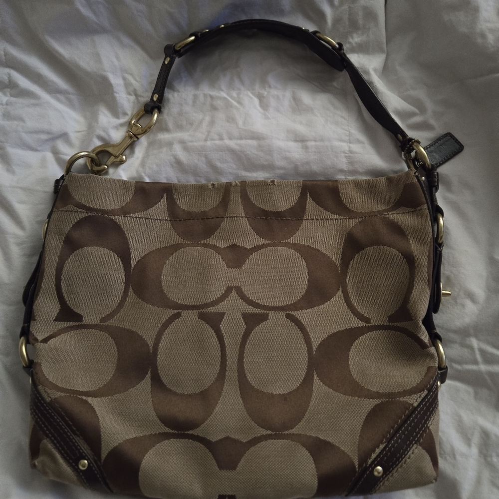 Coach - Picture 2 of 3